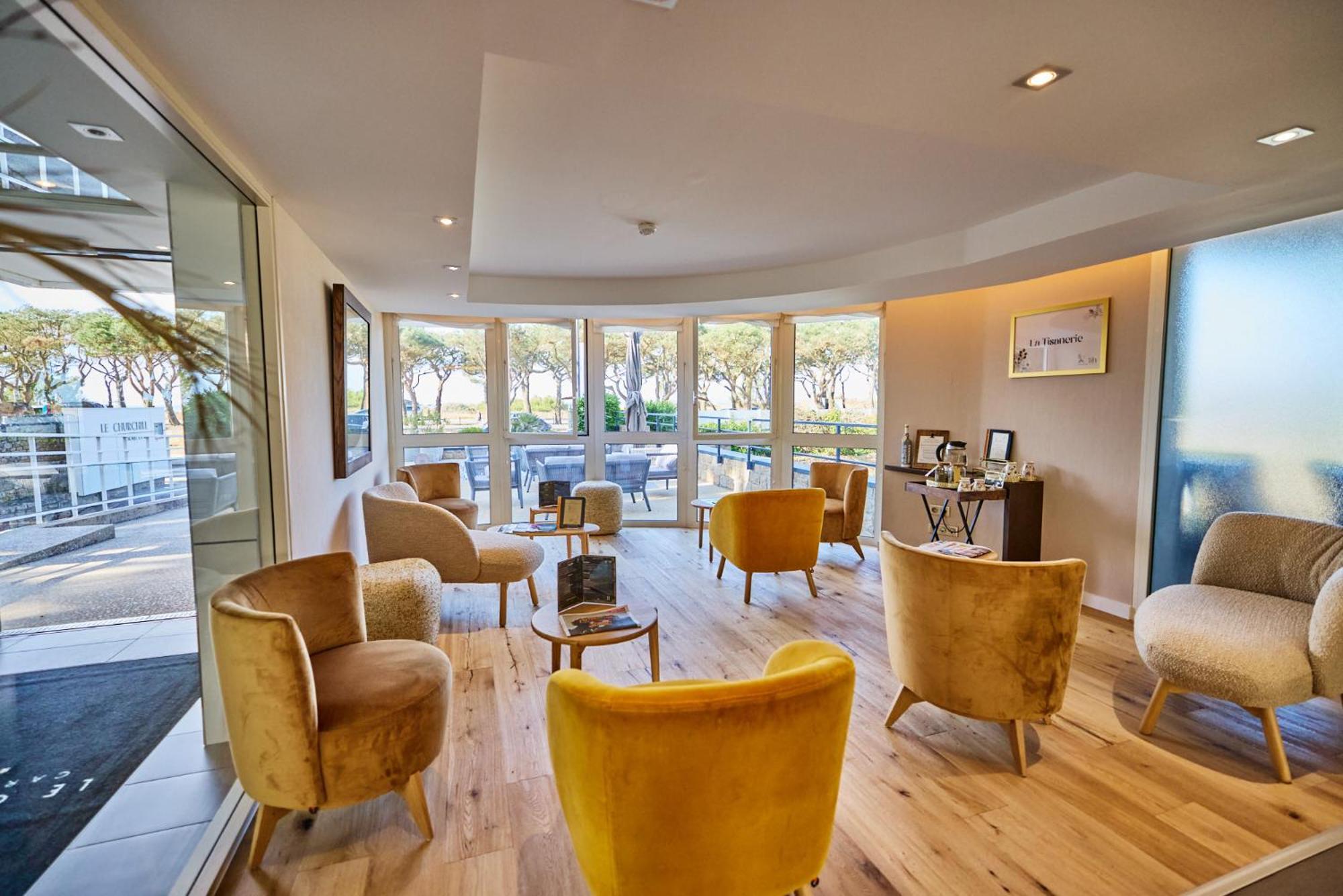 Le Churchill Hotel & Spa Carnac Εξωτερικό φωτογραφία