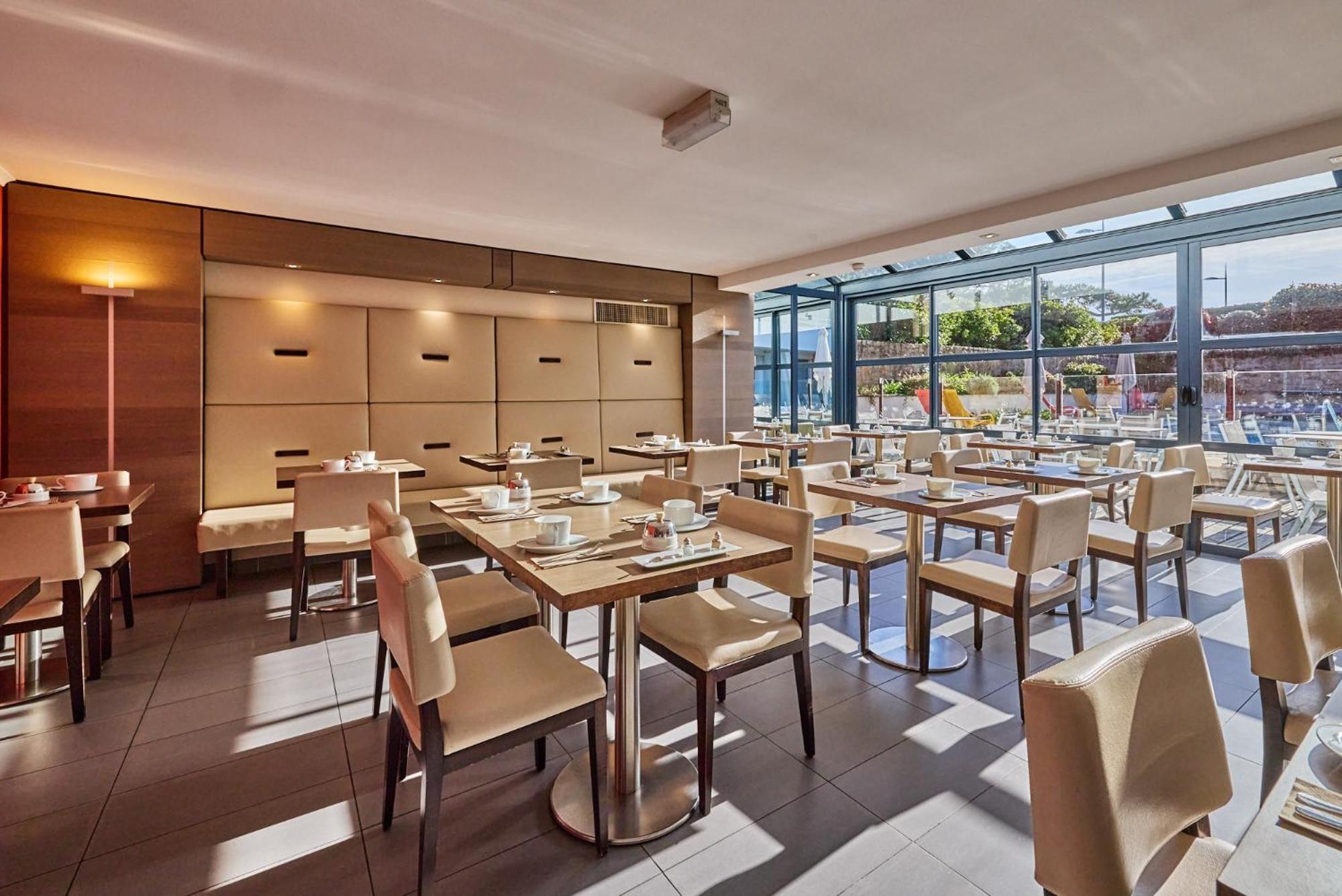 Le Churchill Hotel & Spa Carnac Εξωτερικό φωτογραφία
