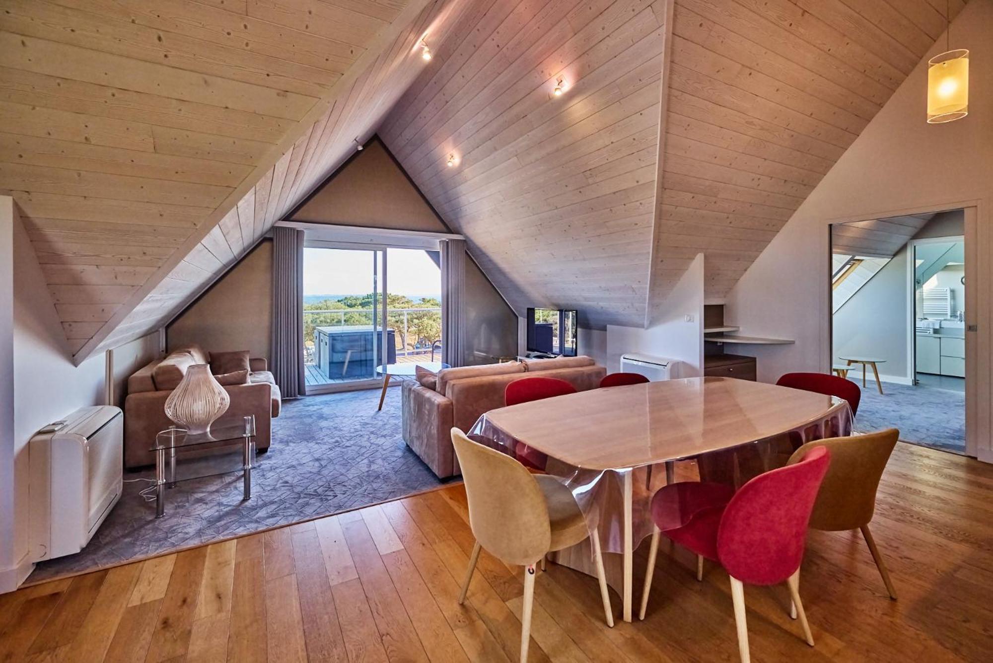 Le Churchill Hotel & Spa Carnac Εξωτερικό φωτογραφία