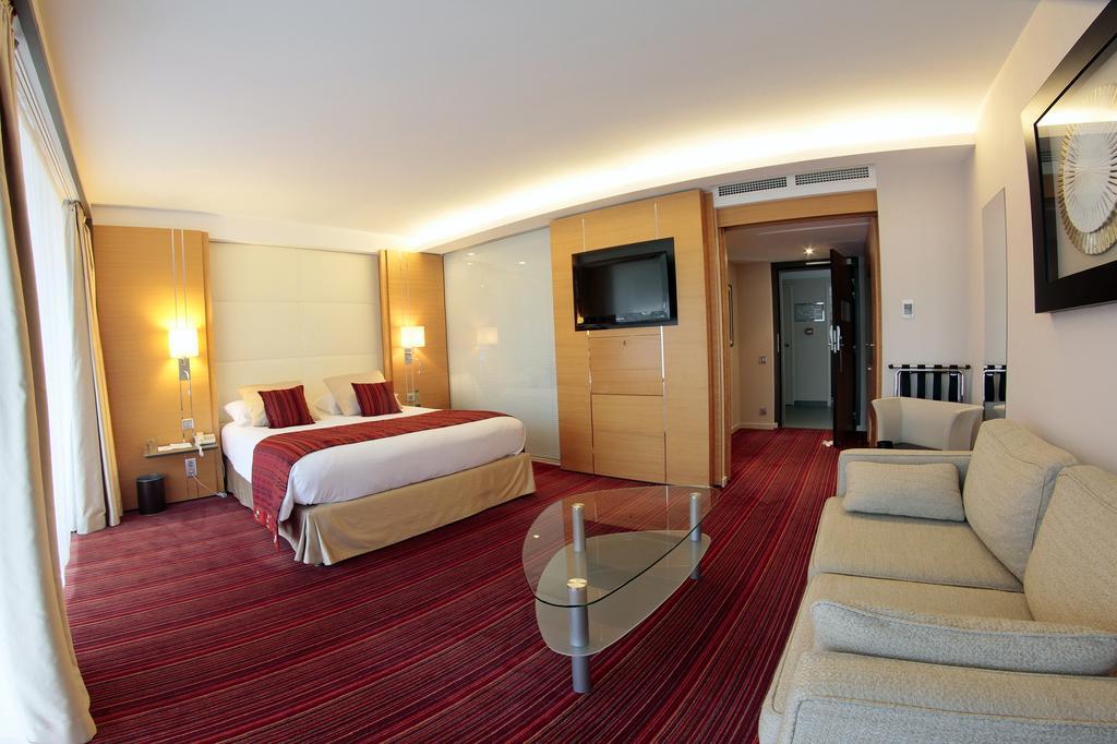 Le Churchill Hotel & Spa Carnac Εξωτερικό φωτογραφία